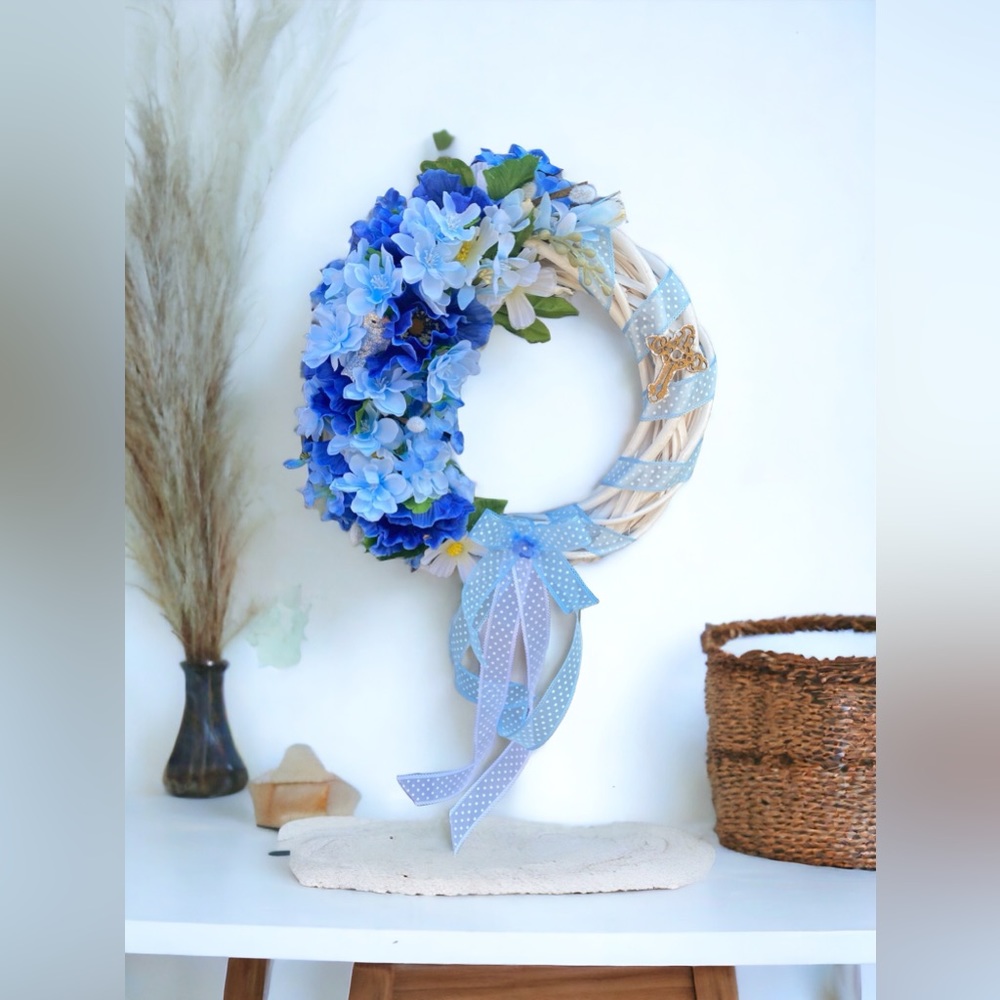 Handmade Easter wreath. Spring wreath. Door decoration. Flowers wreath.